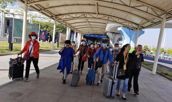 兄妹探寶 视频截图