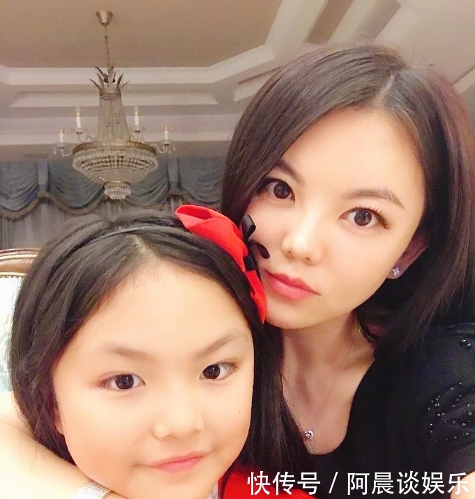 何班主和他的情人 视频截图