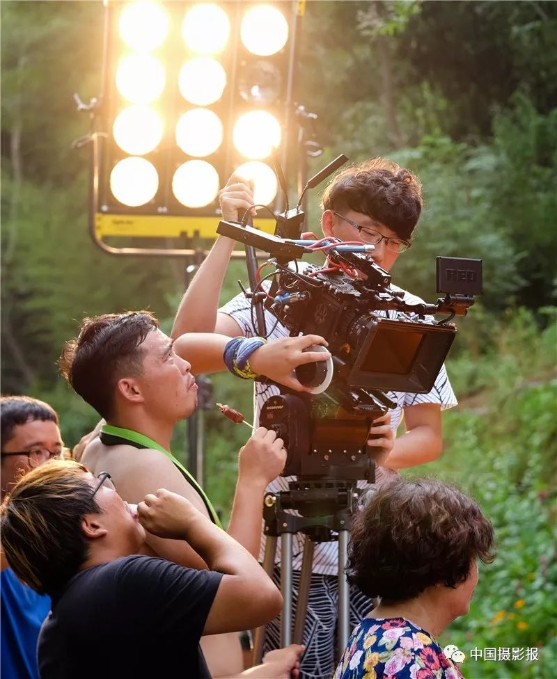 何班主和他的情人 视频截图