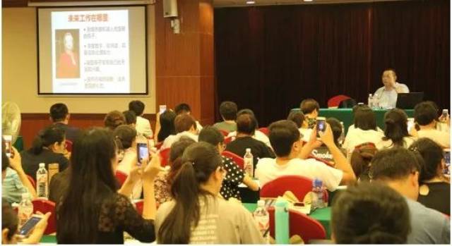 你的子宮 视频截图