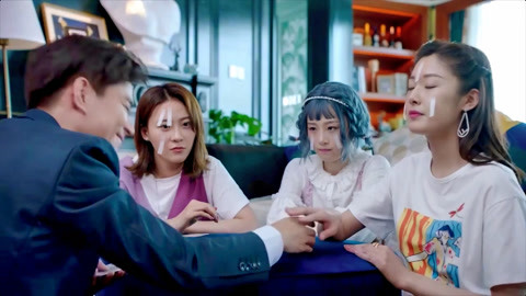 何班主和他的情人 视频截图