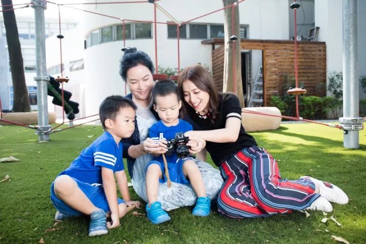 何班主和他的情人 视频截图